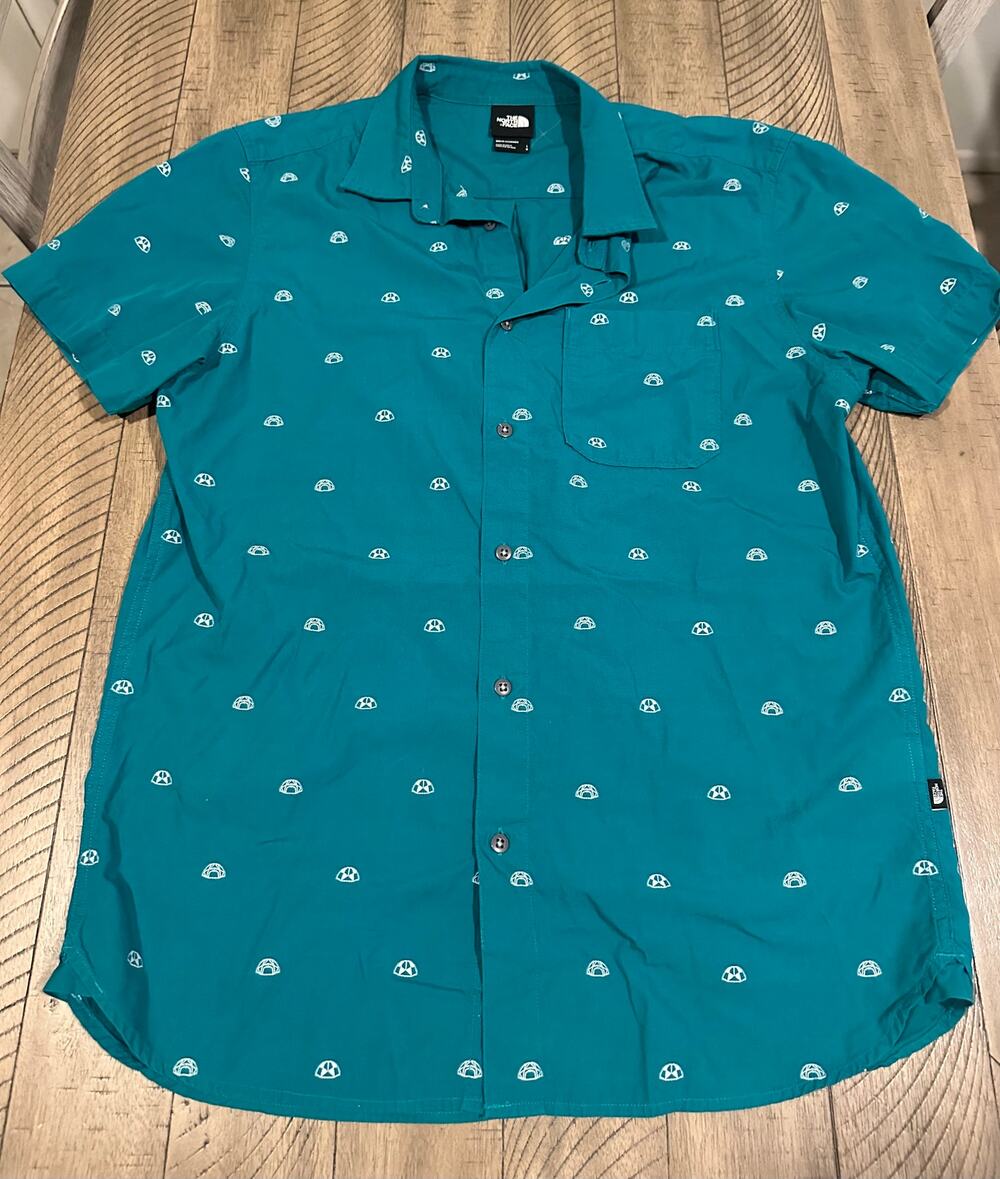 The North Face Men's Teal Green Half Dome Tent Print SS Button Down Shirt Large